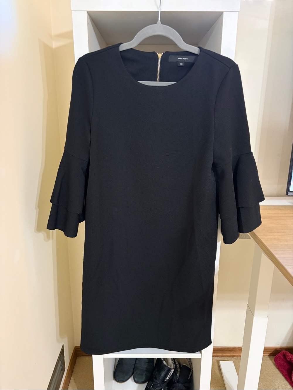 Vero Moda Black Tiered-Ruffle Sleeve Mini Dress